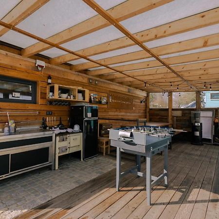 Tinylodge Am Ellertshaeuser See Stadtlauringen エクステリア 写真